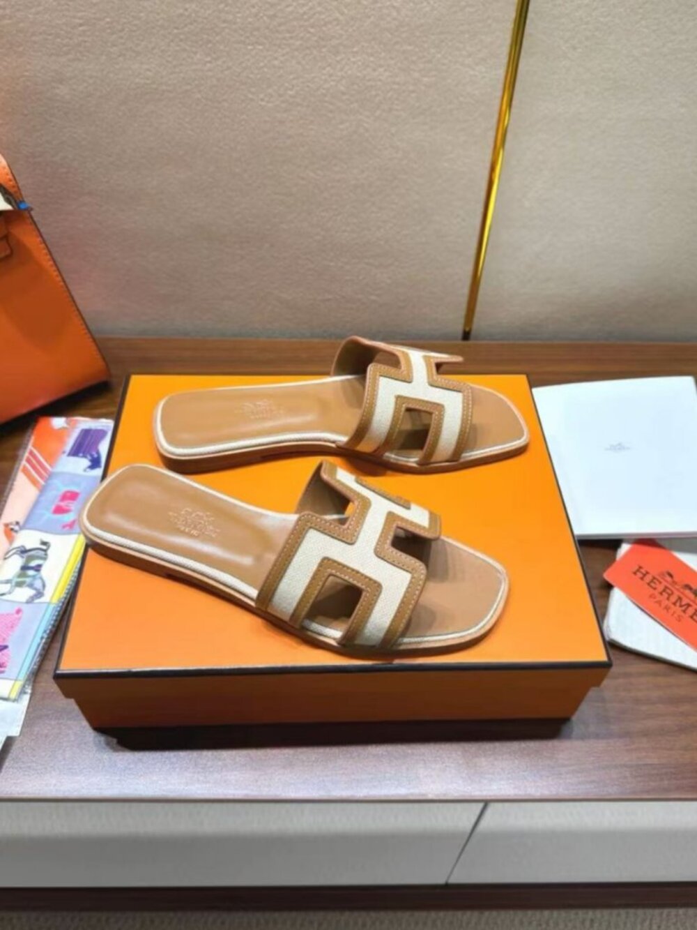 Hermes Oran Two-Tone H Flat Slide Sandals - Picture 5 of 6